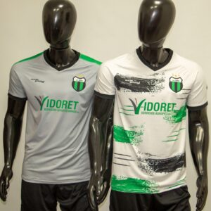 Camisetas sublimadas escote en V escudo bordado Tela de Policam