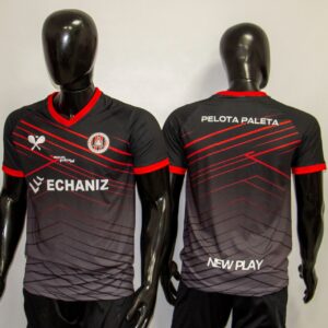 Remeras unisex cuello en V para padel de policam sublimado, cuello y puño rojo